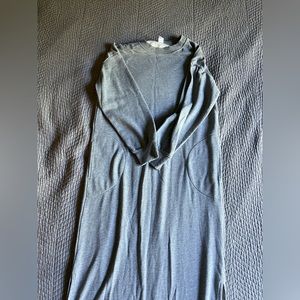 Maternity sweater dress - old navy XS